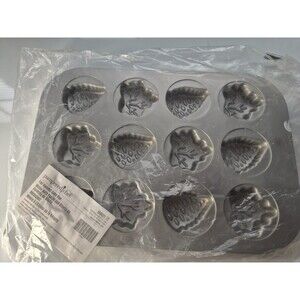 NEW Pampered Chef Fall Harvest Cake Brand New 100021 in original sealed plastic